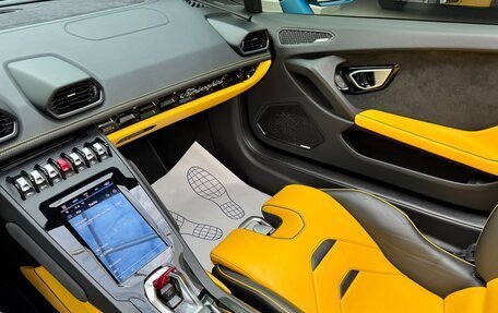 Lamborghini Huracán, 2020 год, 19 890 000 рублей, 23 фотография