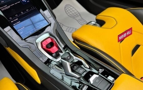 Lamborghini Huracán, 2020 год, 19 890 000 рублей, 24 фотография