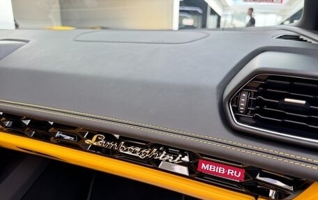 Lamborghini Huracán, 2020 год, 19 890 000 рублей, 29 фотография