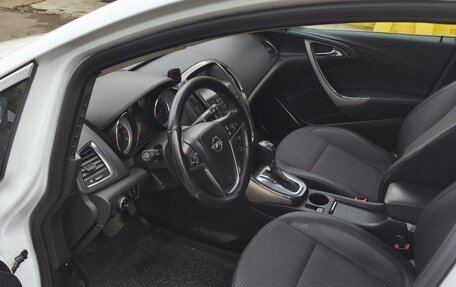 Opel Astra J, 2011 год, 550 000 рублей, 8 фотография