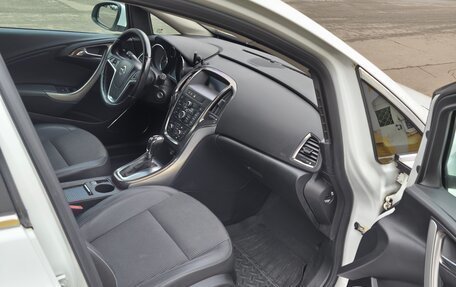 Opel Astra J, 2011 год, 550 000 рублей, 7 фотография