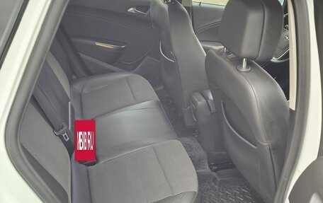 Opel Astra J, 2011 год, 550 000 рублей, 10 фотография