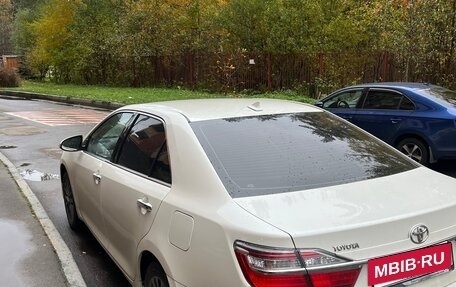 Toyota Camry, 2017 год, 1 980 000 рублей, 5 фотография