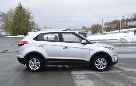 Hyundai Creta I рестайлинг, 2019 год, 1 737 000 рублей, 6 фотография