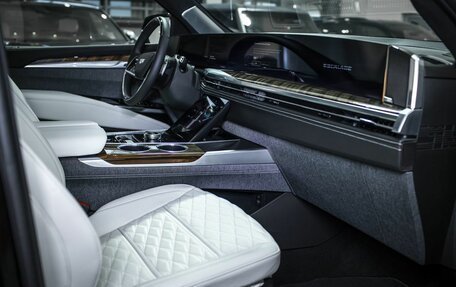 Cadillac Escalade V, 2025 год, 21 810 000 рублей, 25 фотография