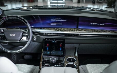 Cadillac Escalade V, 2025 год, 21 810 000 рублей, 29 фотография