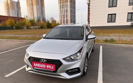 Hyundai Solaris II рестайлинг, 2017 год, 1 120 000 рублей, 2 фотография