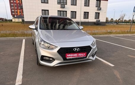 Hyundai Solaris II рестайлинг, 2017 год, 1 120 000 рублей, 1 фотография