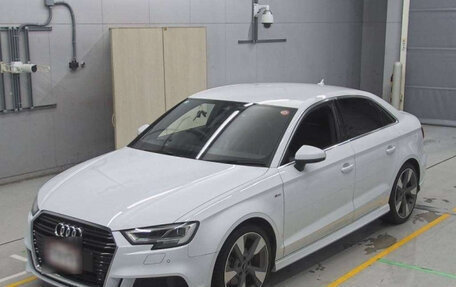 Audi A3, 2018 год, 1 290 000 рублей, 1 фотография
