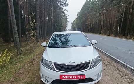 KIA Rio III рестайлинг, 2013 год, 820 000 рублей, 1 фотография