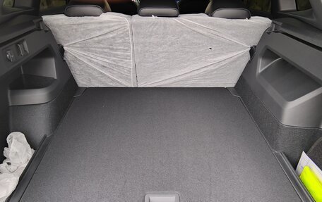 Volkswagen Tiguan, 2024 год, 5 200 000 рублей, 16 фотография