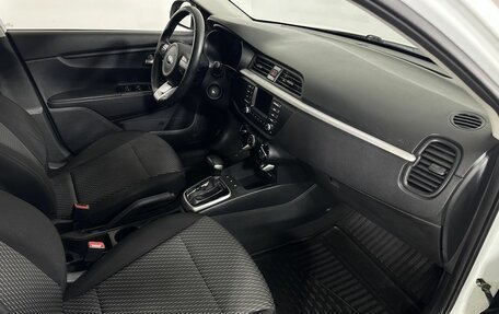 KIA Rio IV, 2018 год, 1 030 000 рублей, 14 фотография