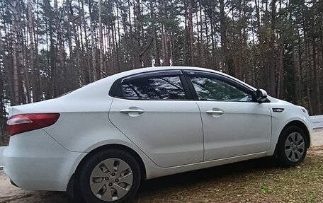 KIA Rio III рестайлинг, 2013 год, 820 000 рублей, 3 фотография