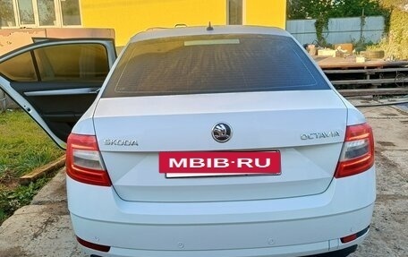 Skoda Octavia, 2018 год, 999 997 рублей, 3 фотография