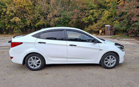 Hyundai Solaris II рестайлинг, 2015 год, 5 фотография