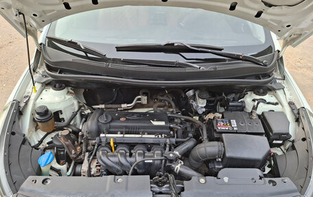 Hyundai Solaris II рестайлинг, 2015 год, 14 фотография