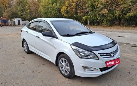 Hyundai Solaris II рестайлинг, 2015 год, 4 фотография