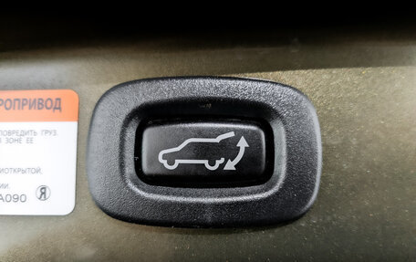 Mitsubishi Outlander III рестайлинг 3, 2019 год, 2 500 000 рублей, 26 фотография