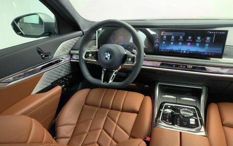 BMW 7 серия, 2025 год, 8 фотография