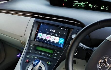 Toyota Prius, 2009 год, 800 000 рублей, 10 фотография