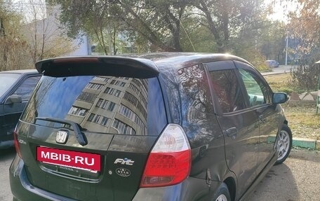 Honda Fit III, 2001 год, 400 000 рублей, 2 фотография