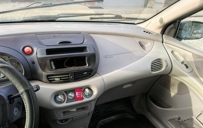 Nissan Almera Tino i, 2001 год, 285 000 рублей, 1 фотография