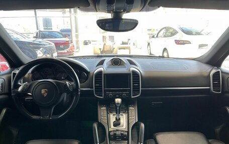 Porsche Cayenne III, 2012 год, 2 619 900 рублей, 14 фотография