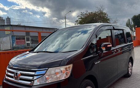 Honda Stepwgn IV, 2013 год, 1 690 000 рублей, 2 фотография