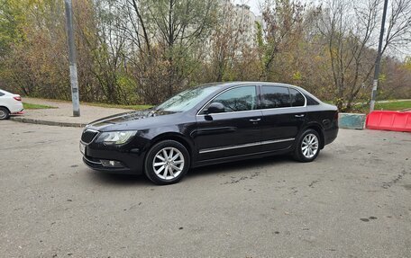 Skoda Superb III рестайлинг, 2013 год, 1 290 000 рублей, 1 фотография