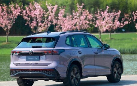 Volkswagen Tiguan, 2025 год, 6 290 000 рублей, 2 фотография
