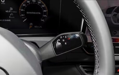Volkswagen Tiguan, 2025 год, 6 290 000 рублей, 12 фотография