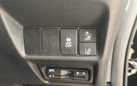 Honda Stepwgn IV, 2016 год, 2 150 000 рублей, 12 фотография