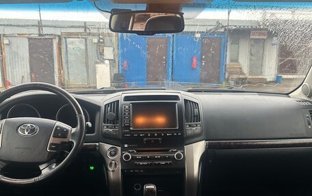 Toyota Land Cruiser 200, 2011 год, 2 900 000 рублей, 7 фотография