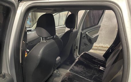 Renault Duster I рестайлинг, 2015 год, 870 000 рублей, 16 фотография