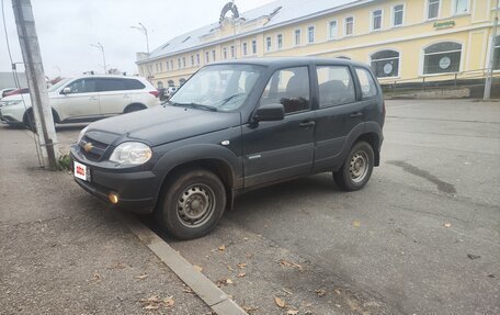 Chevrolet Niva I рестайлинг, 2014 год, 675 000 рублей, 4 фотография
