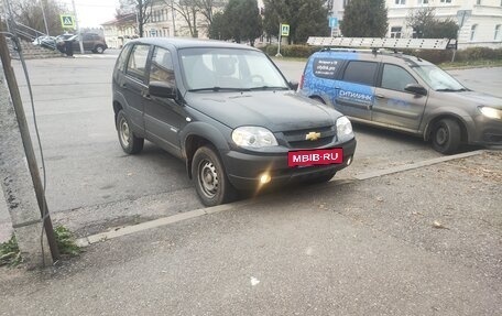 Chevrolet Niva I рестайлинг, 2014 год, 675 000 рублей, 3 фотография