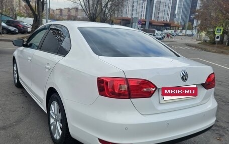 Volkswagen Jetta VI, 2013 год, 985 000 рублей, 4 фотография
