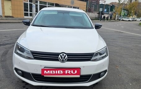 Volkswagen Jetta VI, 2013 год, 985 000 рублей, 19 фотография