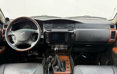 Nissan Patrol, 2008 год, 2 100 000 рублей, 13 фотография