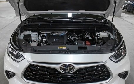 Toyota Highlander, 2023 год, 5 598 000 рублей, 9 фотография