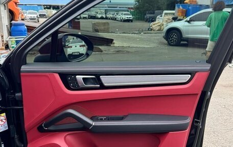 Porsche Cayenne III, 2022 год, 11 700 000 рублей, 16 фотография