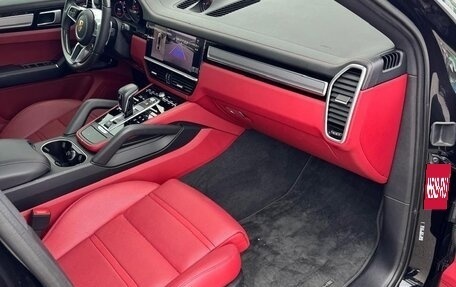 Porsche Cayenne III, 2022 год, 11 700 000 рублей, 13 фотография