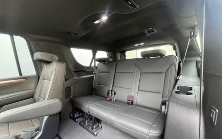 Chevrolet Suburban, 2024 год, 18 190 000 рублей, 13 фотография