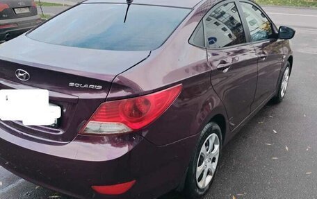 Hyundai Solaris II рестайлинг, 2011 год, 585 000 рублей, 8 фотография