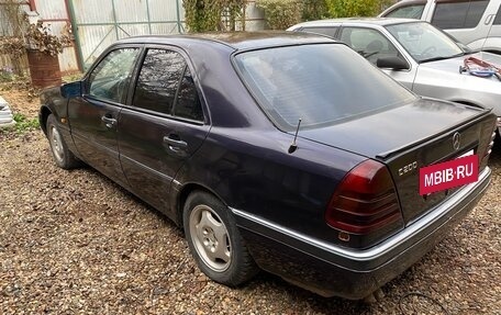 Mercedes-Benz C-Класс, 1994 год, 130 000 рублей, 3 фотография