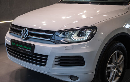 Volkswagen Touareg III, 2012 год, 1 570 000 рублей, 2 фотография