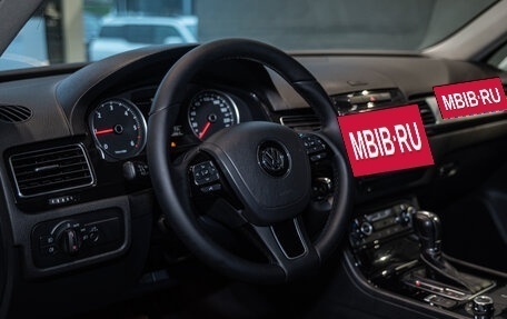 Volkswagen Touareg III, 2012 год, 1 570 000 рублей, 12 фотография