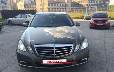 Mercedes-Benz E-Класс, 2009 год, 1 600 000 рублей, 2 фотография