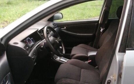 Toyota Corolla, 2004 год, 450 000 рублей, 5 фотография