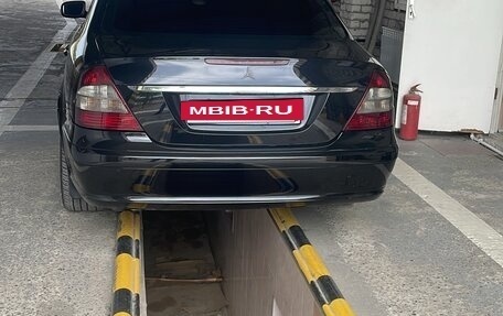 Mercedes-Benz E-Класс, 2009 год, 1 350 000 рублей, 2 фотография